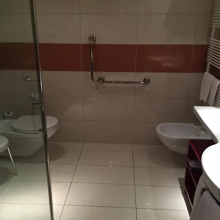 Hotel Multiproprieta Alaska 4*